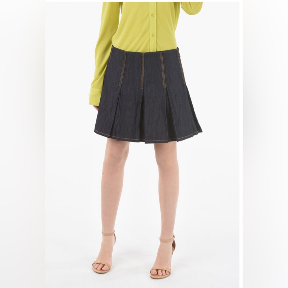 BOTTEGA VENETA
NWT Denim pleated designed mini skirt with side zipped closure
